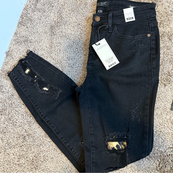 NWT Judy Blue Black Animal Patch Jeans - Picture 2 of 5
